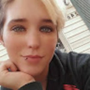 Meet your Posher, Katelyn